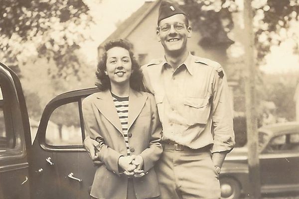 1944 09 Patricia &Harry Baker, W. Salem, WI 600x480