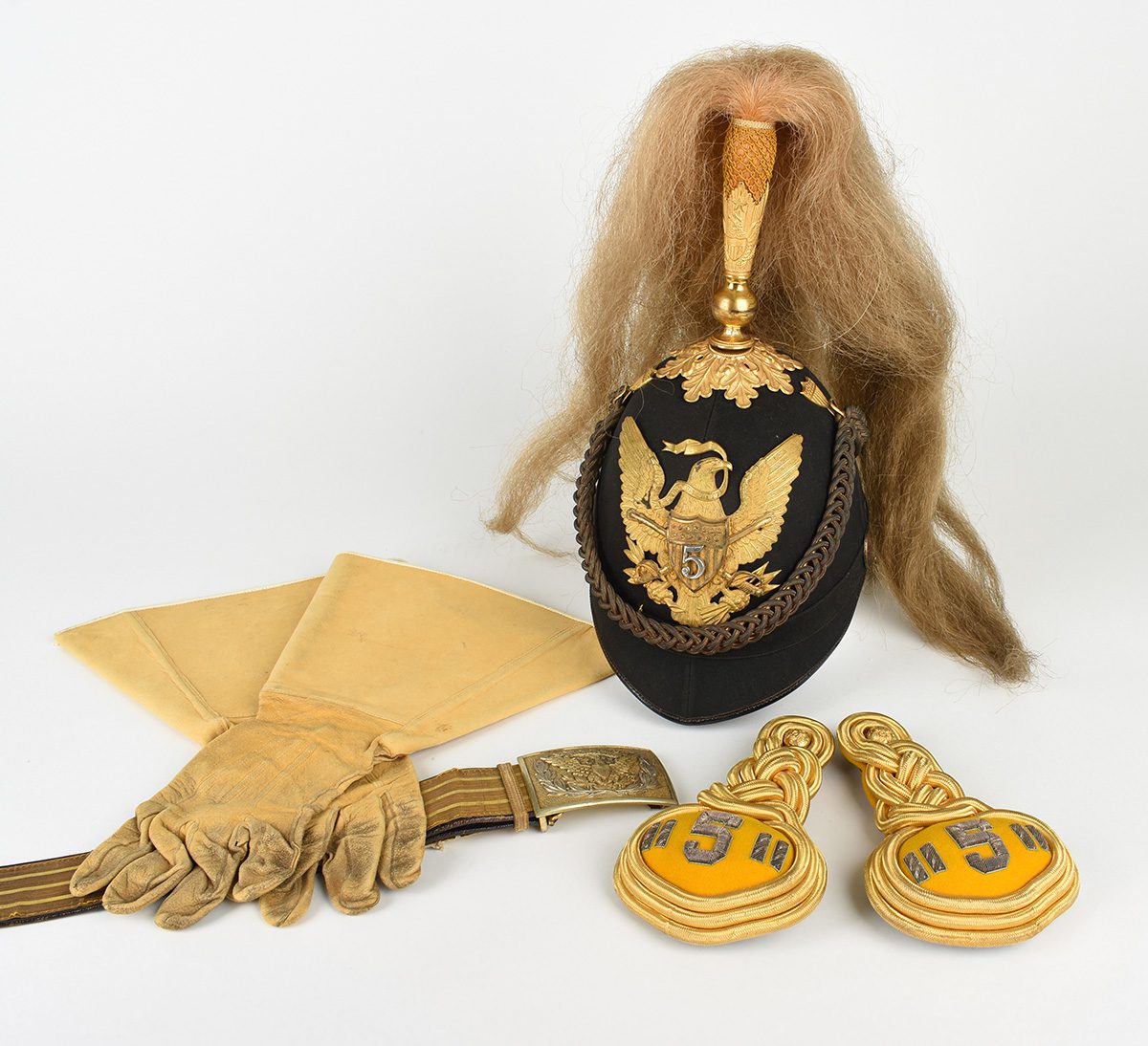 Uniform accessories, belt, riding gloves, helmet and epaulettes